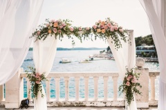 Wedding ceremony arch